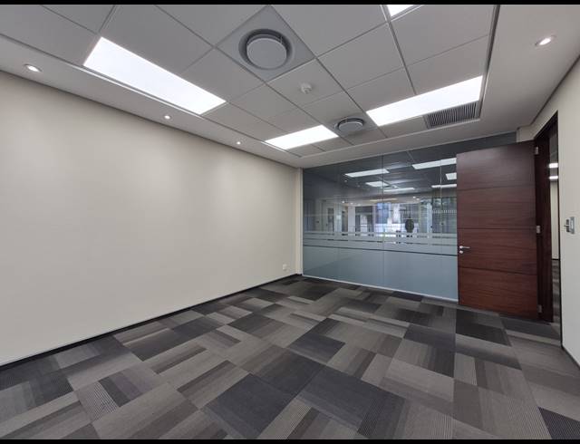 1,012M² OFFICE TO LET IN ILLOVO